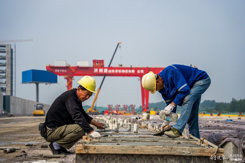 工业安装专用空调:如何为工厂“降温”?